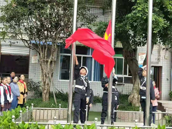 升旗仪式。.jpg