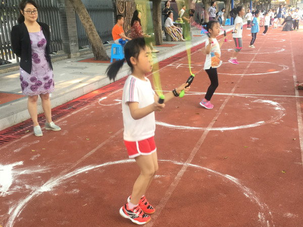 跳绳比赛。.jpg