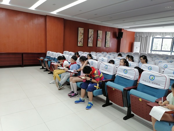cb9a79e2f55a13e182eaf4c6937aa70.jpg