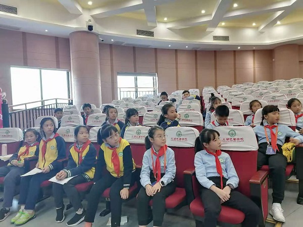 听老师讲规则1.jpg