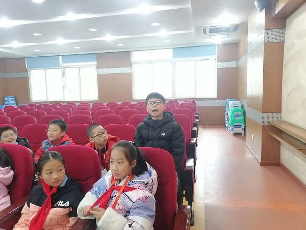 e72aa45cae116b2017c59bea1fdb589.jpg
