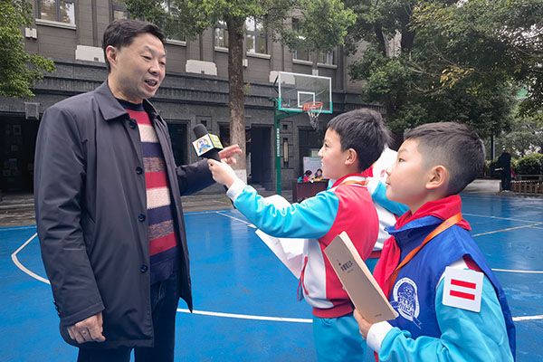 刘绪毅老师希望同学们继续加油。.jpg